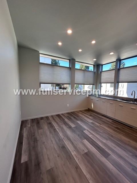 5255 Fauntleroy Way Sw - Photo 5 of 29