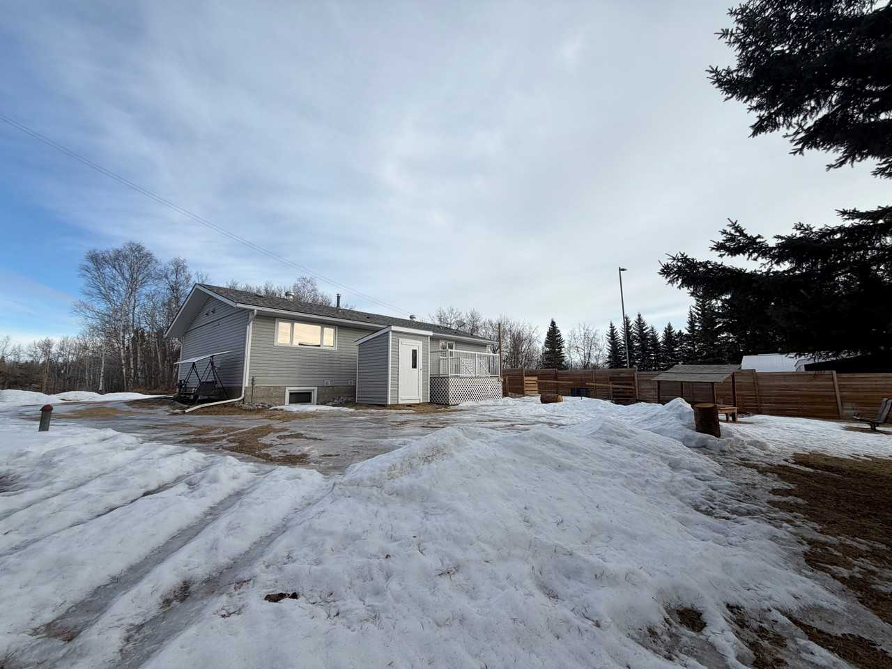 30 51413 Range Roadupper - Photo 3 of 21