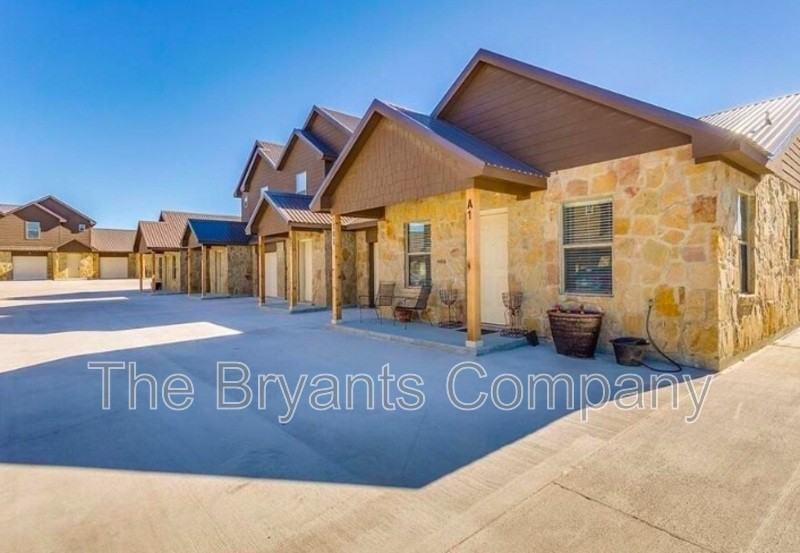 120 Ridgmar Dr #104 - Photo 2 of 14