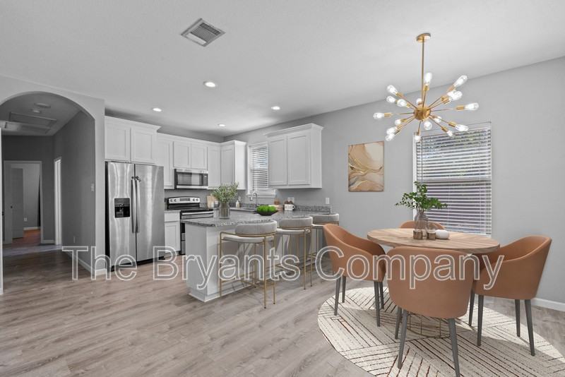 120 Ridgmar Dr #104 - Photo 6 of 14