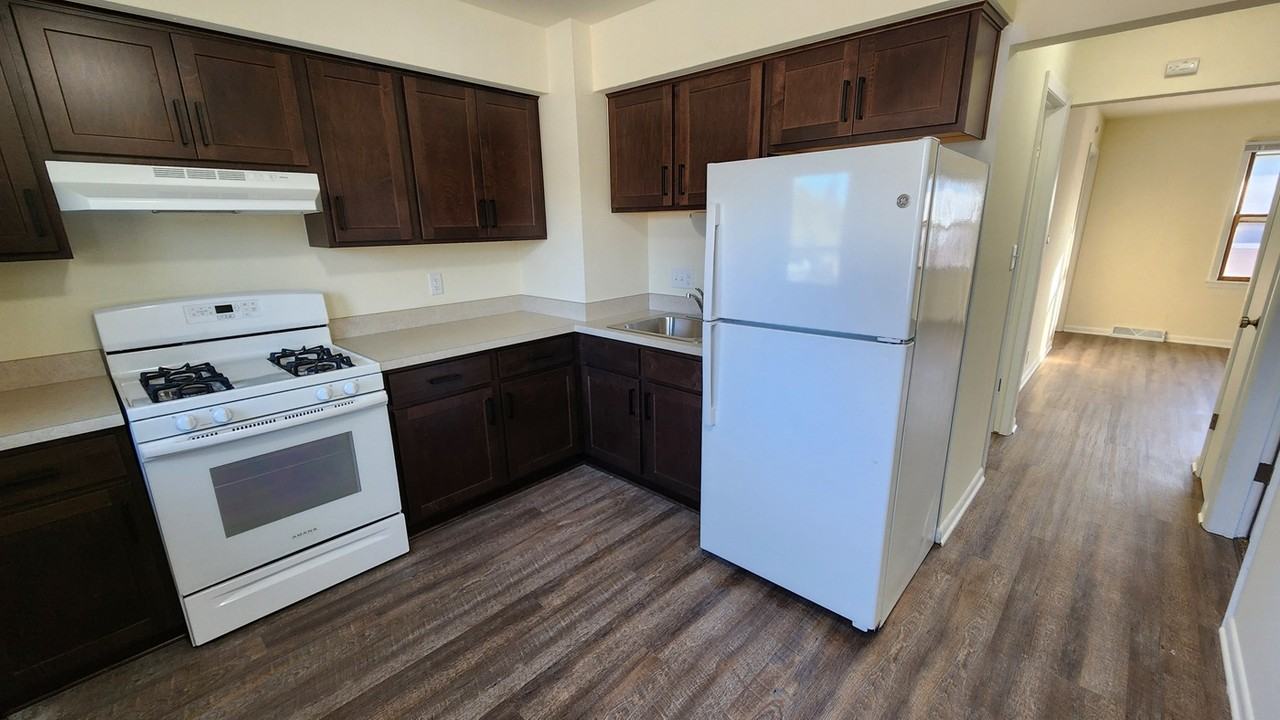 513-517 S Worthington St - Photo 6 of 15
