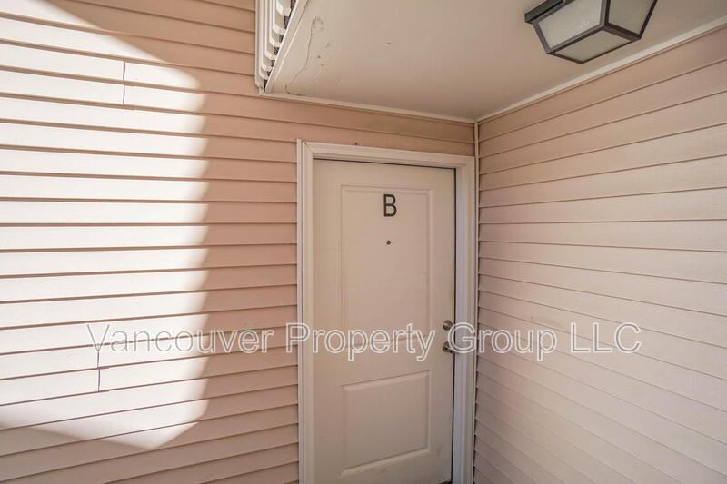 4420 Gibbons St #B - Photo 3 of 18