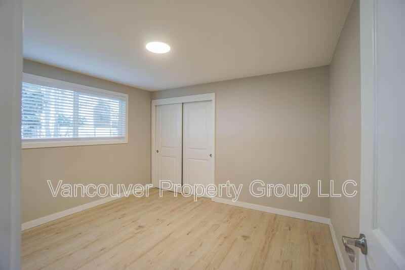 4420 Gibbons St #B - Photo 7 of 16