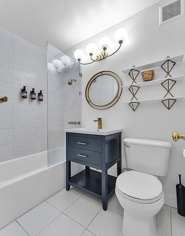 5700 Arlington Ave #5D - Photo 7 of 17