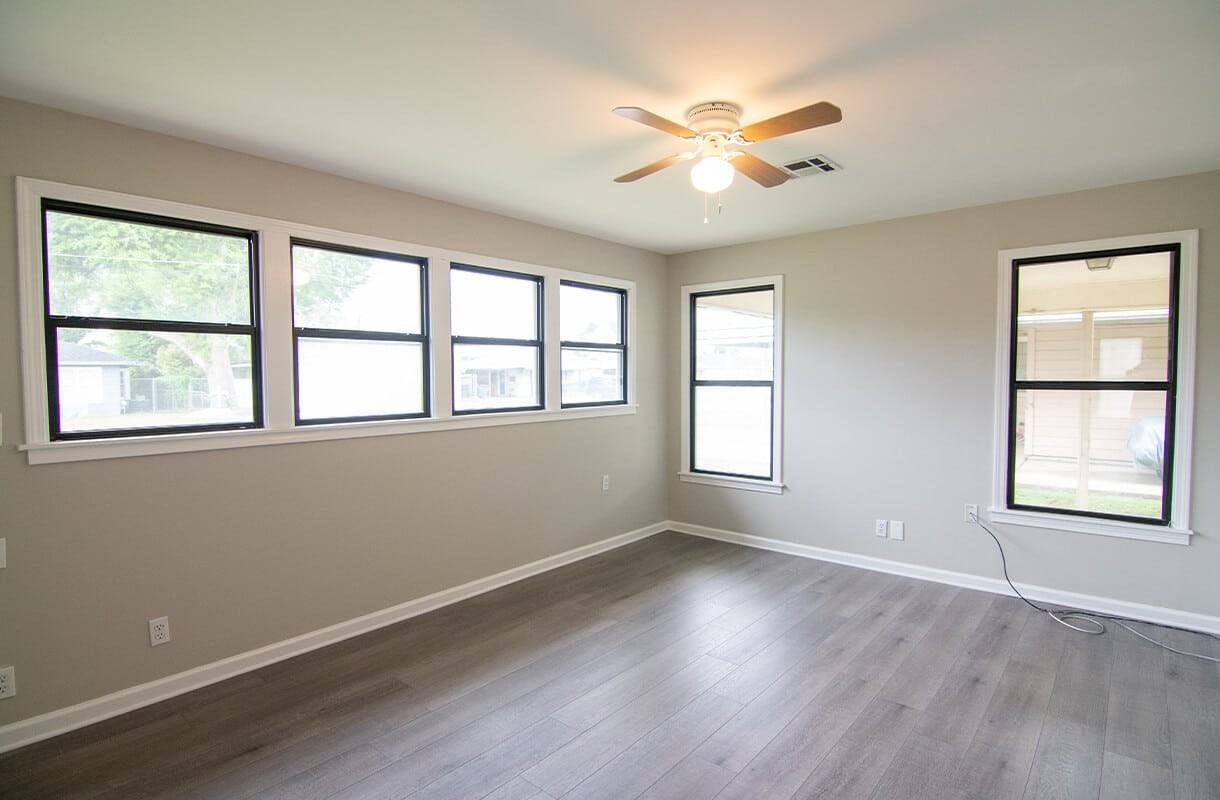 1435 Tennessee St - Photo 3 of 9