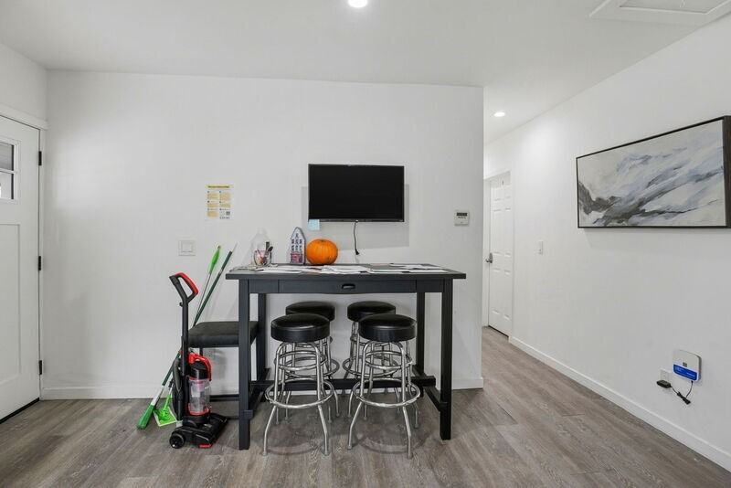 1409 Jefferson Ave - Photo 5 of 16