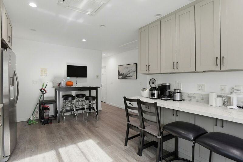 1409 Jefferson Ave - Photo 6 of 16