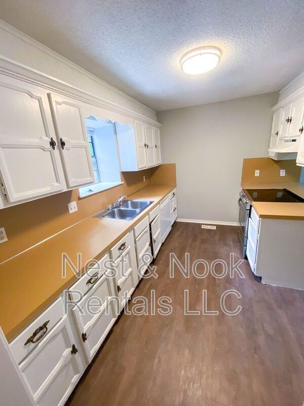 13809 E 27th Pl - Photo 3 of 14