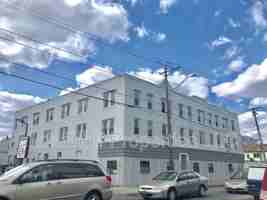 featured image of 77 S Union St