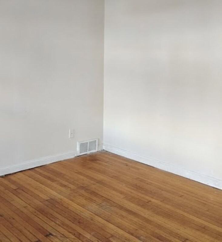 8858 Snowhill Ct - Photo 2 of 15