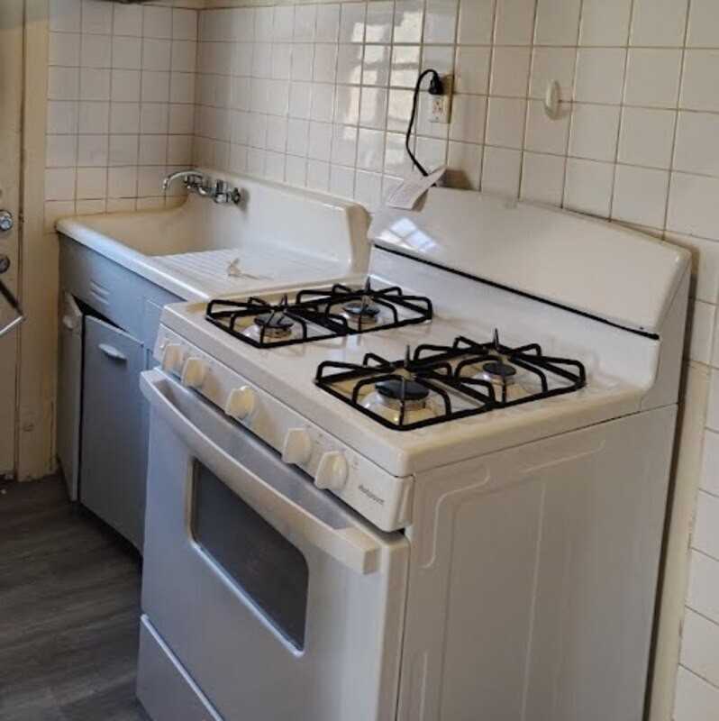 8858 Snowhill Ct - Photo 3 of 15