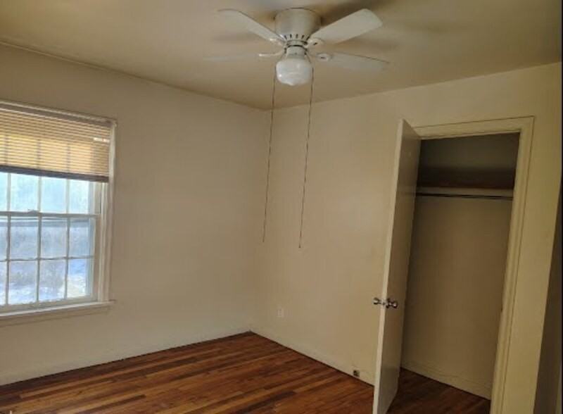 8858 Snowhill Ct - Photo 6 of 15