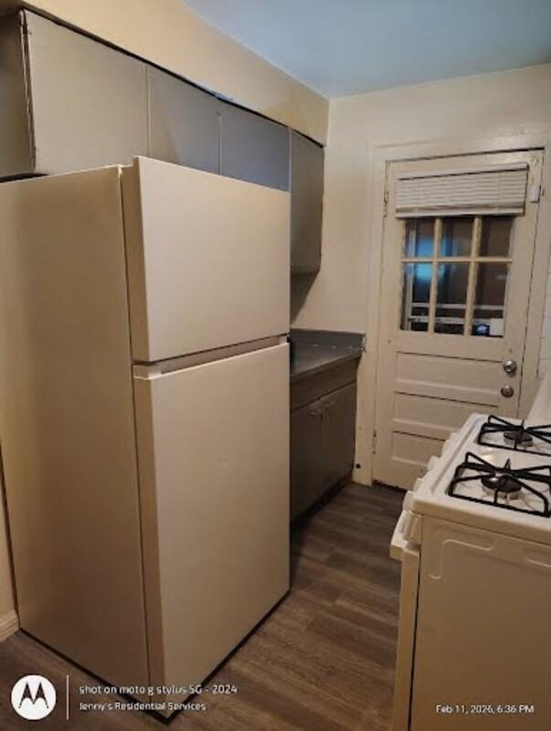 8858 Snowhill Ct - Photo 7 of 15