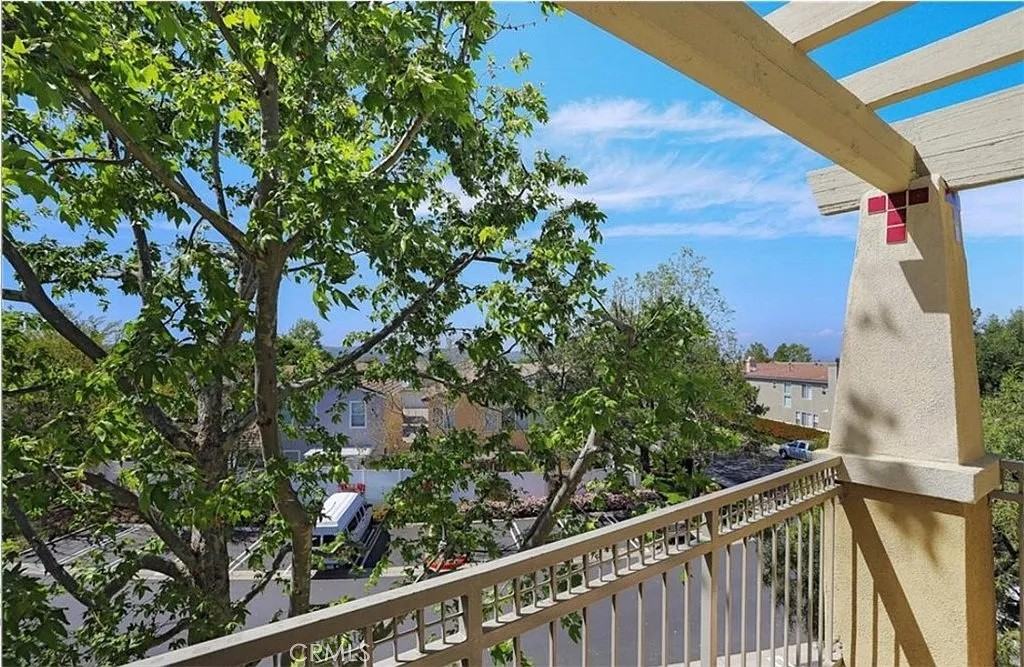 4 Woodcrest Ln #308 - Photo 2 of 5