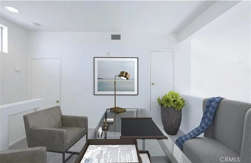 4 Woodcrest Ln #308 - Photo 3 of 5