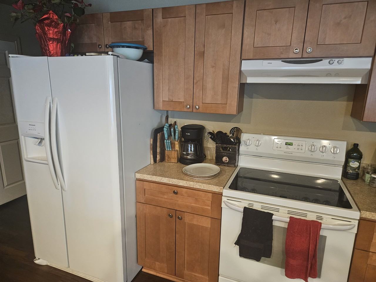 414 8th Ave Nw #A - Photo 4 of 8