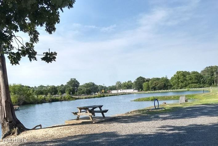 314 Winston St #314 - Photo 2 of 12