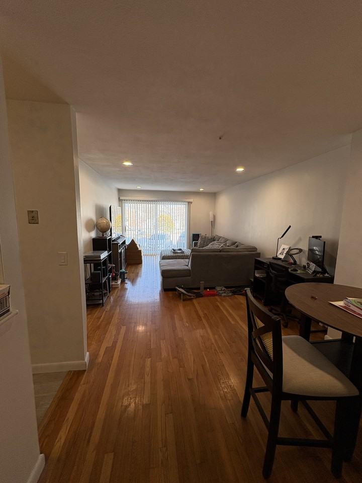 6 Gilson Rd #18 - Photo 3 of 8