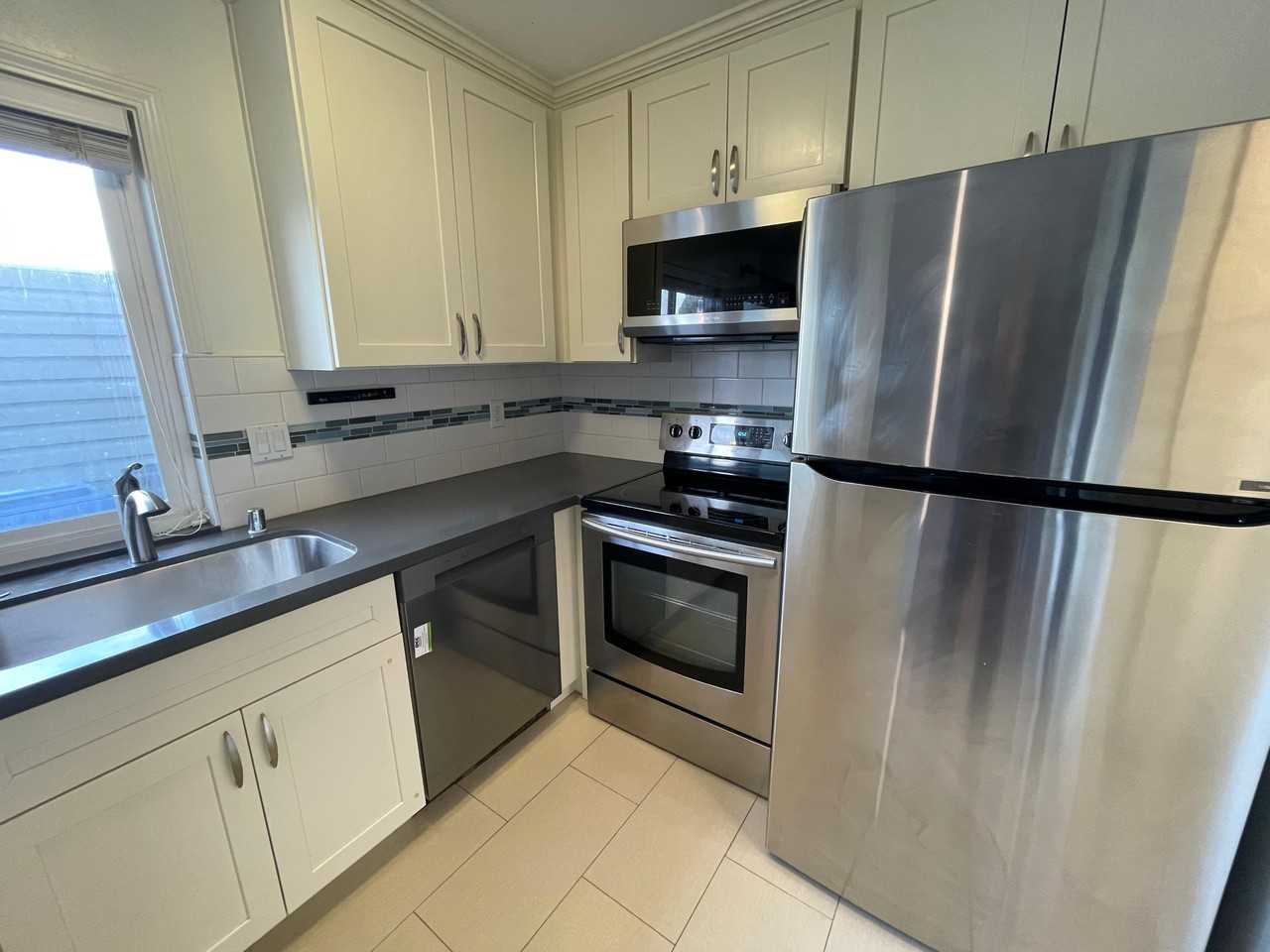 34591 Bluestone Cmn - Photo 4 of 34