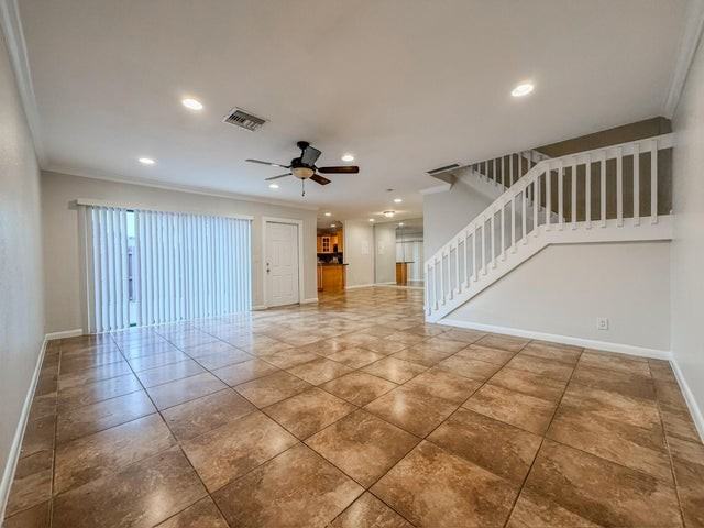 1827 North Congress Avenue - Photo 6 of 9