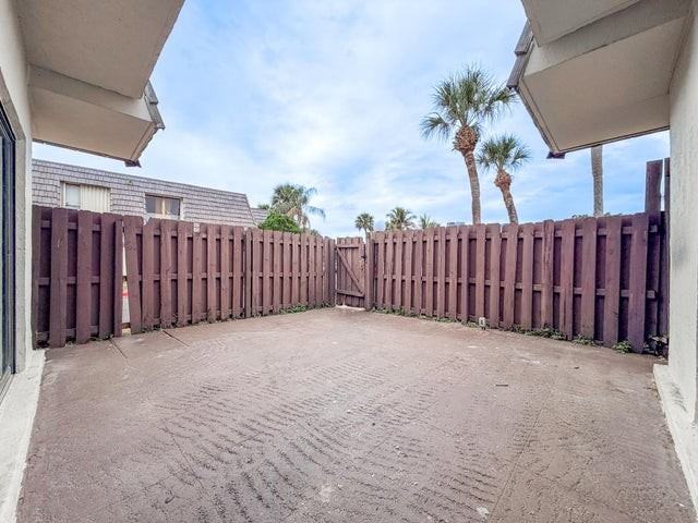 1827 North Congress Avenue - Photo 3 of 9