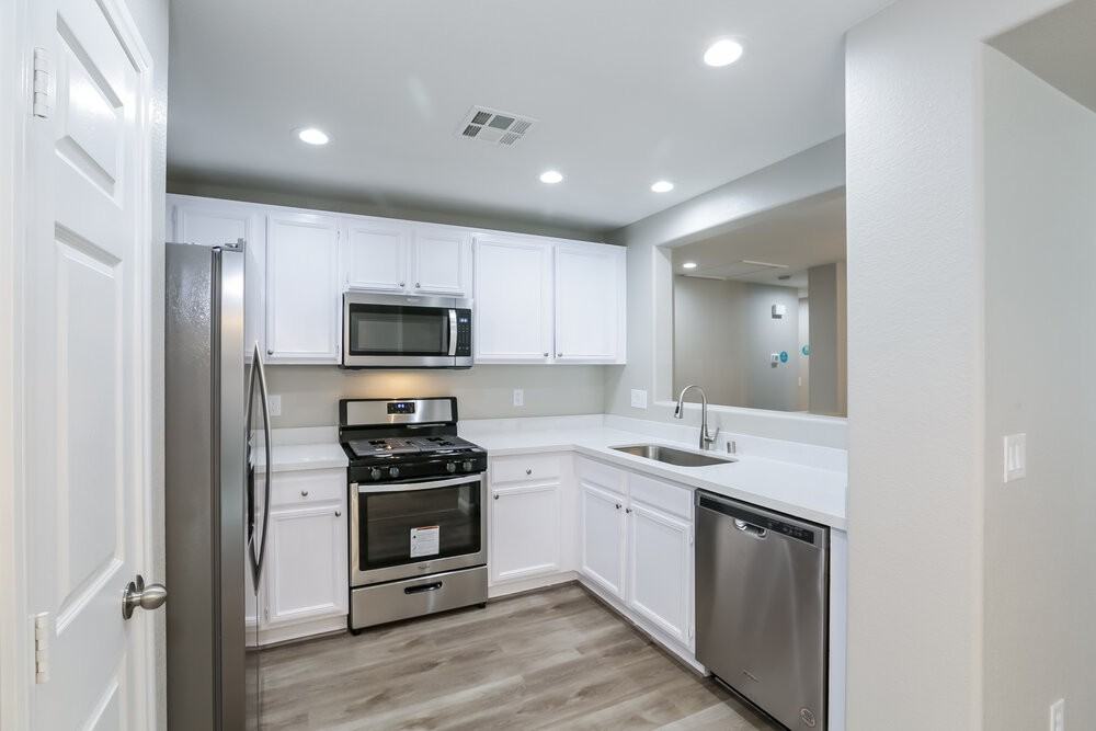 11738 Magliana St - Photo 7 of 16