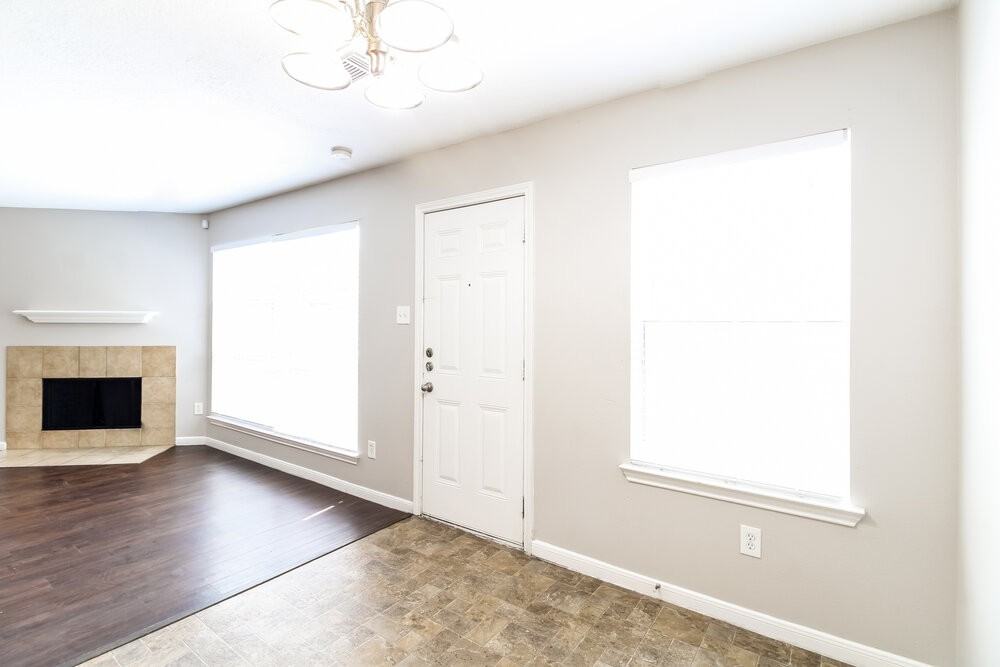 10514 Southway Bend Ln - Photo 7 of 16