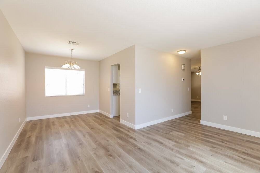 800 Rock Springs Dr - Photo 5 of 17