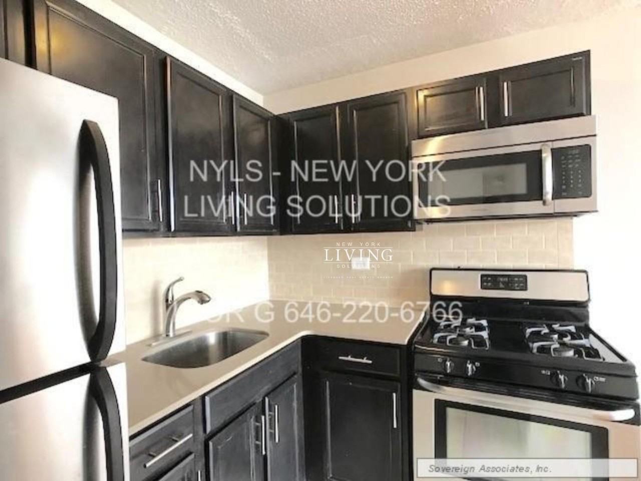 Broadway #A9D - Photo 3 of 12