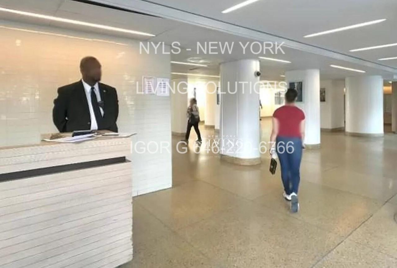 Broadway #A9D - Photo 5 of 12