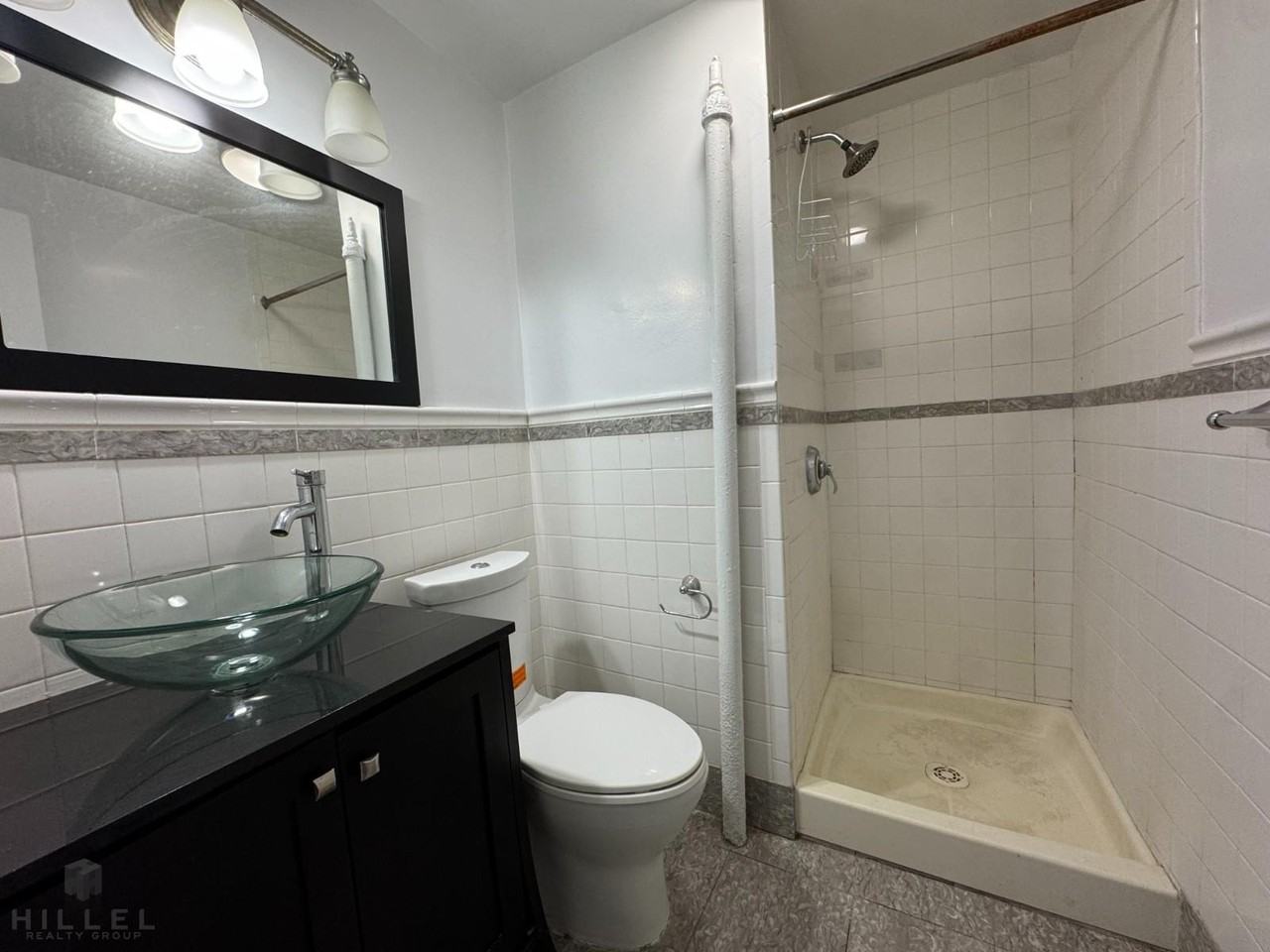 Metropolitan Ave #1L - Photo 2 of 5