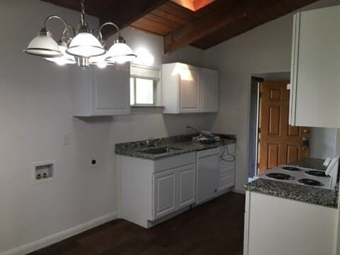 2454 Whit Dr - Photo 4 of 16