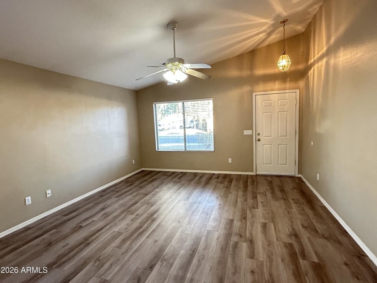 2130 S 156th Ave - Photo 2 of 20