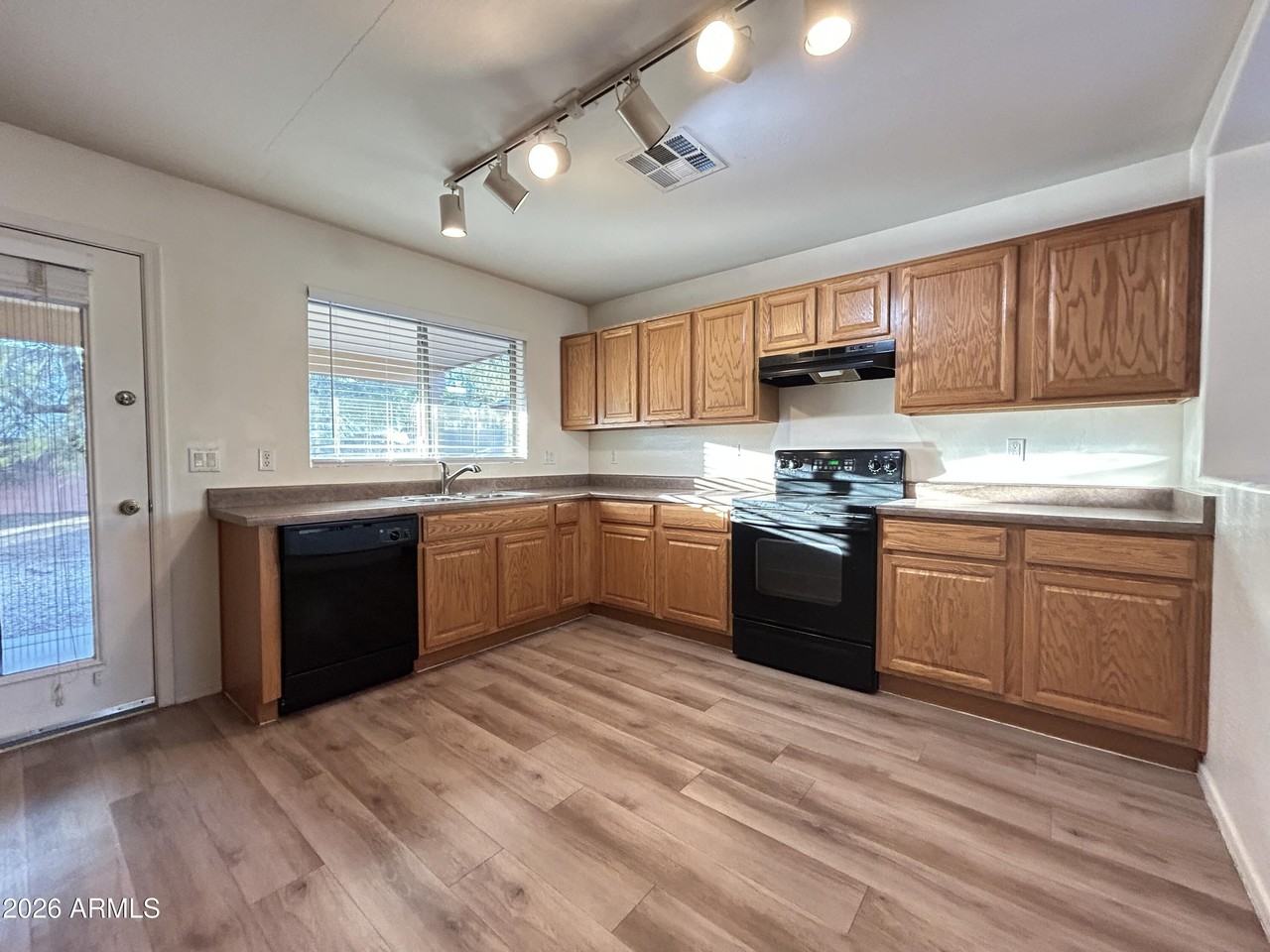 2130 S 156th Ave - Photo 5 of 20