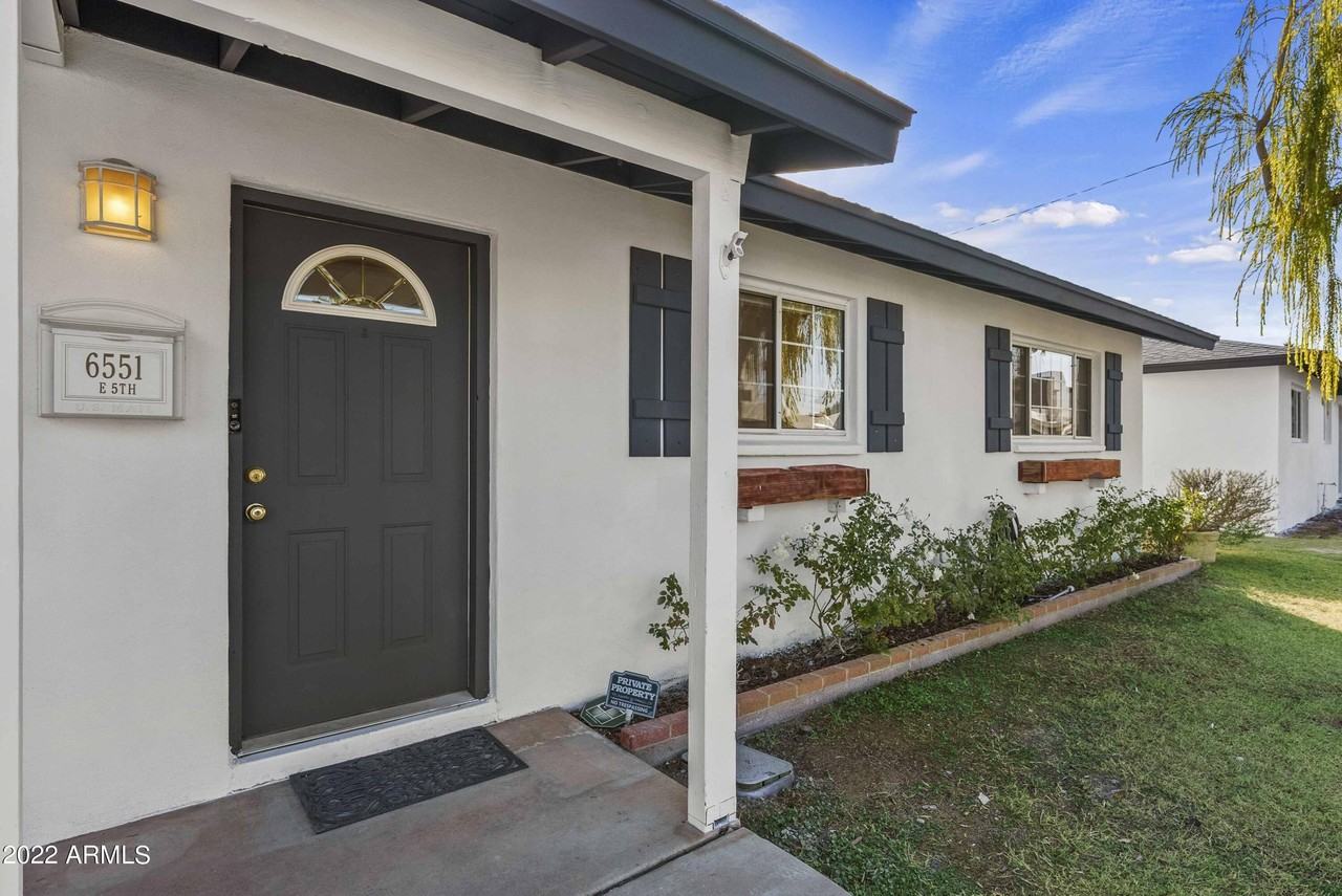 6551 E 5th St - Photo 5 of 50