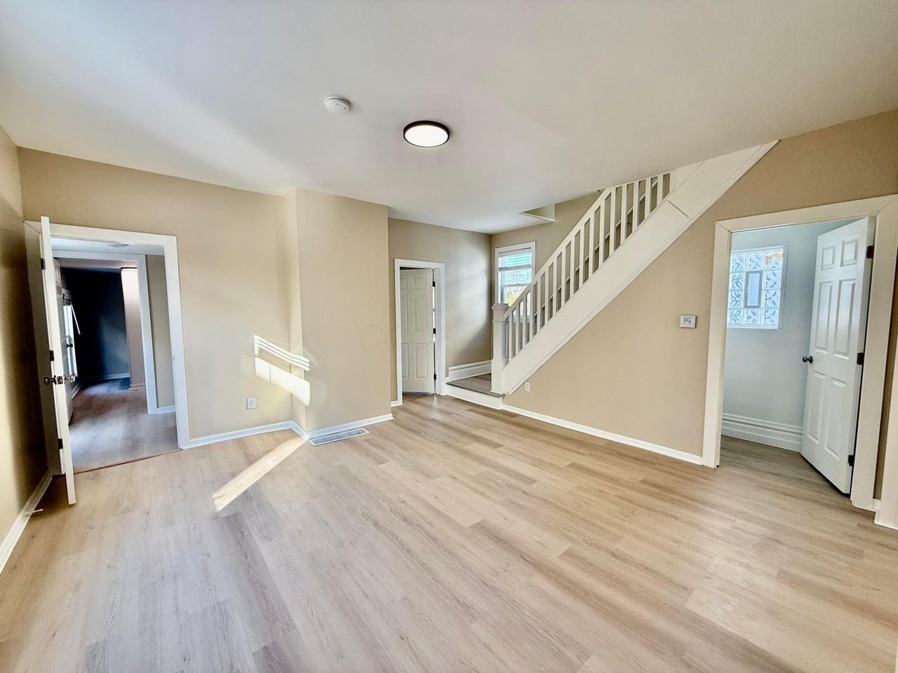 575 Gilbert St - Photo 2 of 16