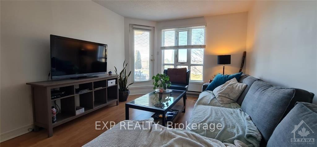 550 Cambridge Street South #105 - Photo 4 of 21