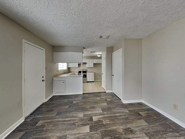 23403 Verngate Dr - Photo 2 of 21