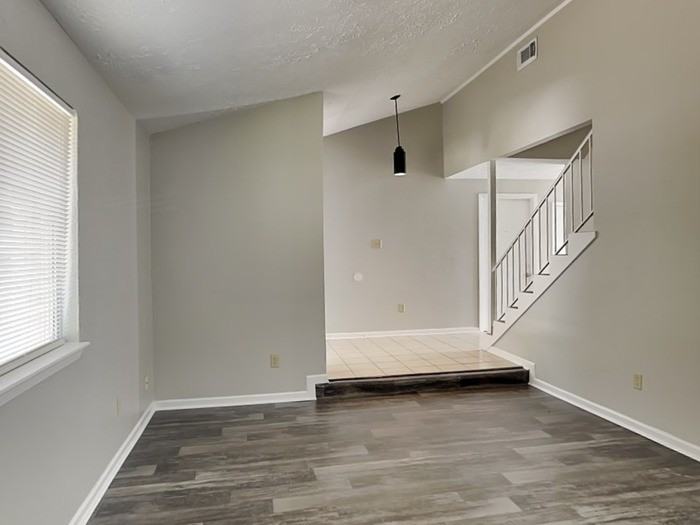 23403 Verngate Dr - Photo 5 of 21