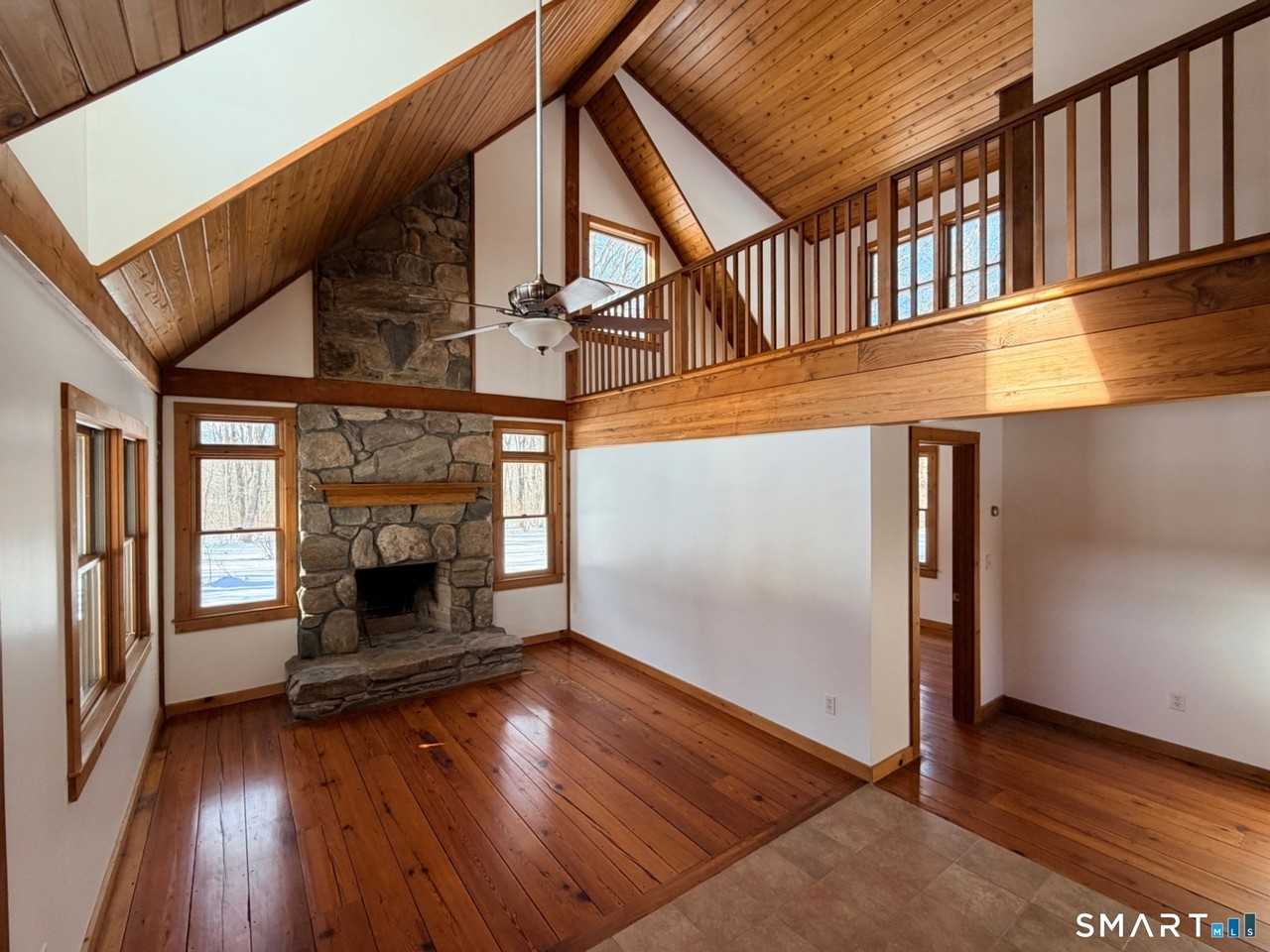 249 Woodbury Rd - Photo 2 of 23