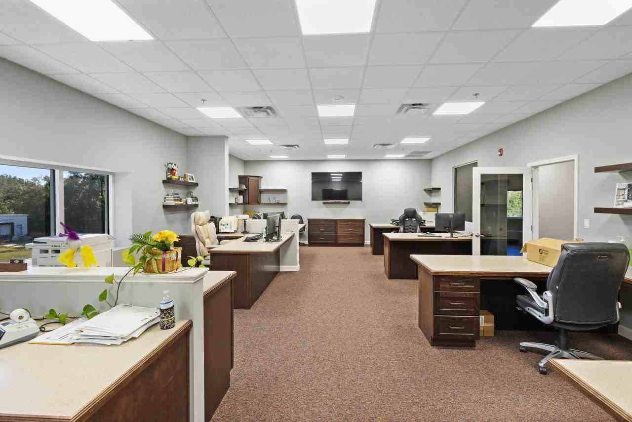 200 Hart St - Photo 6 of 50