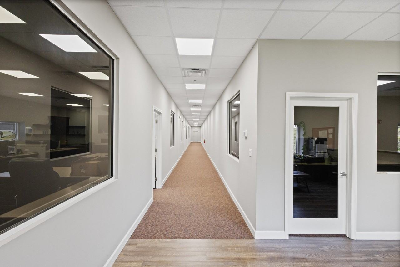 200 Hart St - Photo 7 of 50