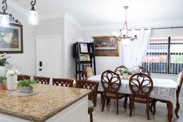 5360 Kim Court - Photo 6 of 8