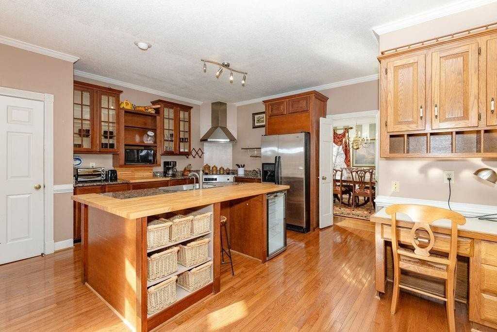 10315 Crescent Ridge Dr - Photo 5 of 25