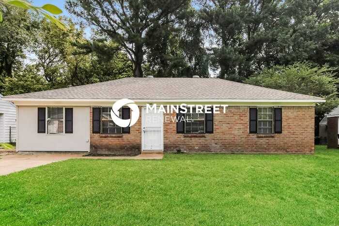 8044 Jamesbrook Dr - Photo 2 of 15