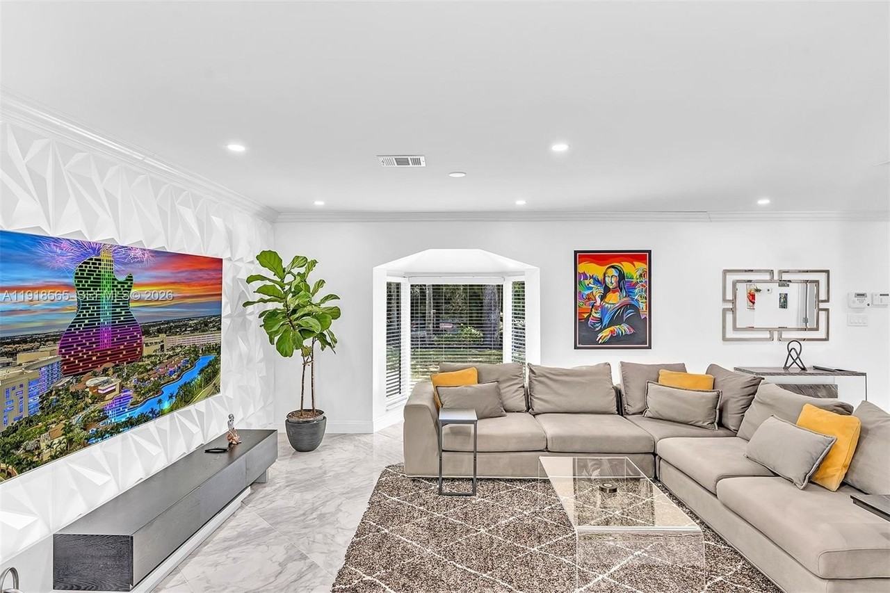 2191 Sw 27th Ln - Photo 4 of 50