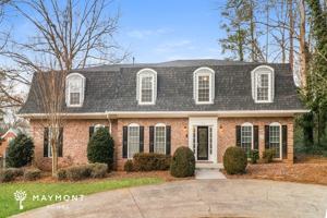 featured image of 100 Marsh Glen Pt