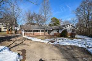 featured image of 925 Moreland Ave