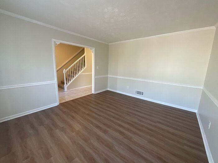 5007 Fieldgreen Xing - Photo 3 of 28