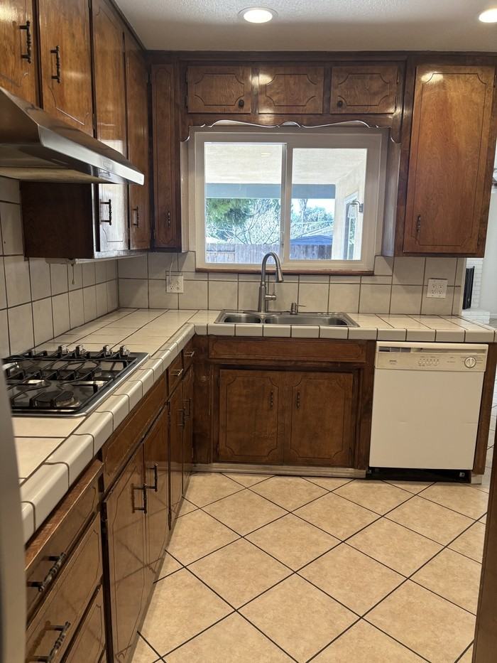 2400 E Orangeburg Ave - Photo 7 of 41